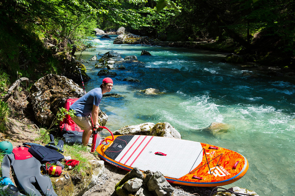 Acqua luminosa in stand up paddle